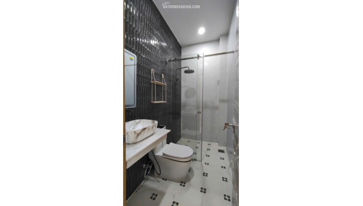 Sát Tân Hương Tân Phú, nhà 52m2 full nội thất, ô tô đổ cửa chỉ nhỉnh 5Đ